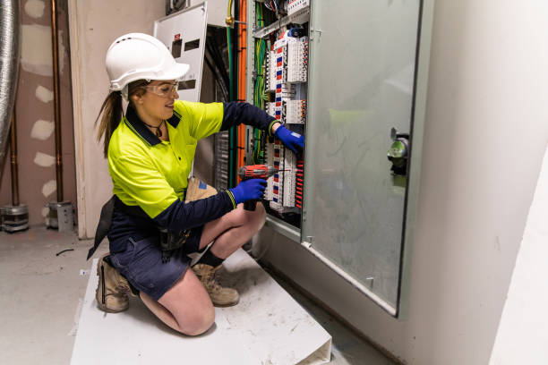 Best Circuit Breaker Repair  in Manchester, TN